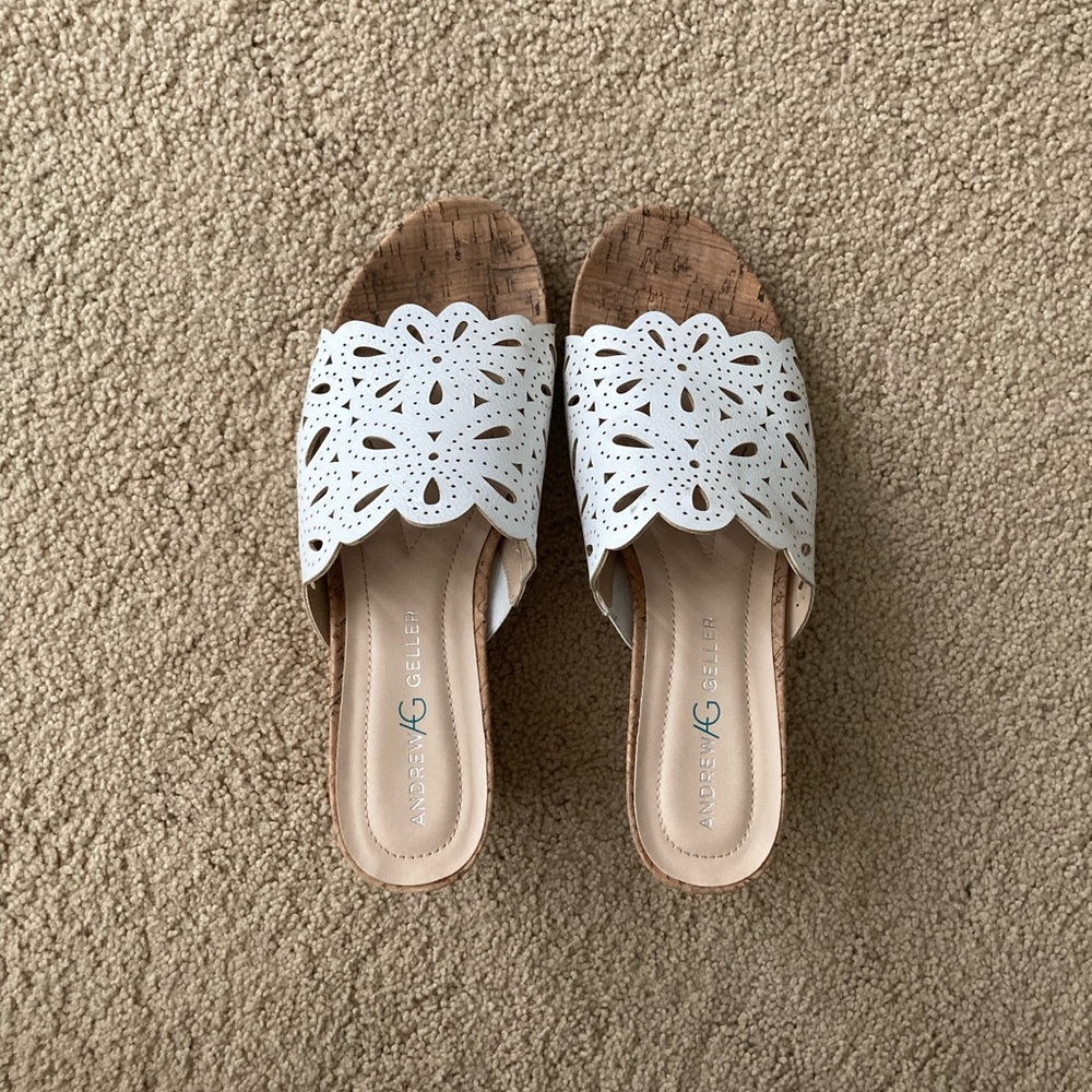 Andrew geller cork wedge sandals white leather laser cut side 10 super cute!